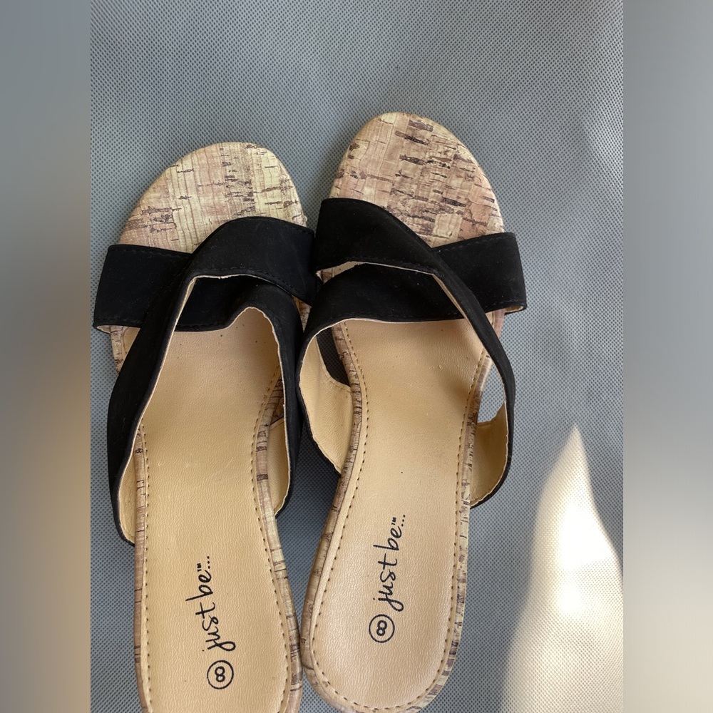 Women’s JUST BE Just Be Black Straps With Tan Wedge And Cork-Like Sole Sandals